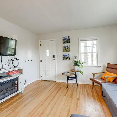 Central Rapid City Home With Sunroom And Fireplace!